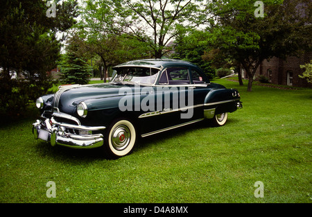 1951 Pontiac capotribù Foto Stock