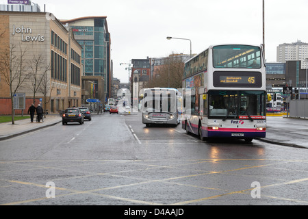 Vista Ovest lungo Killermont Street nel centro della città di Glasgow, Scotland, Regno Unito Foto Stock