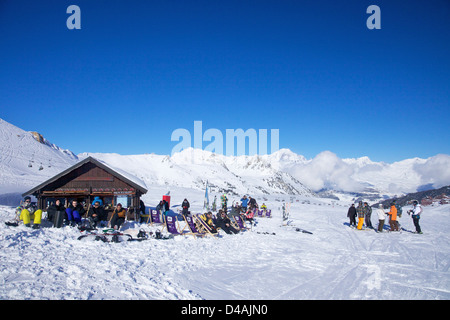 Les Bosses ristorante, 2300m, Les Arcs, Savoie, Francia, Europa Foto Stock