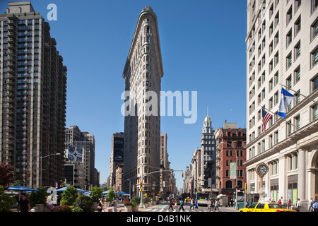 FLATIRON BUILDING (©Daniel Burnham & CO 1902) Fifth Avenue di Manhattan A NEW YORK CITY USA Foto Stock