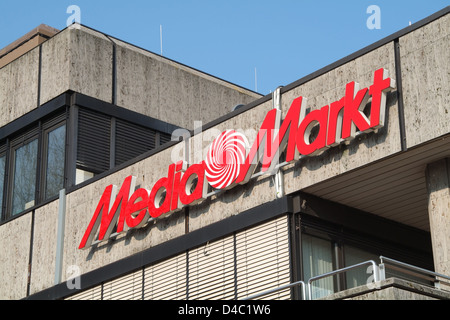 Amburgo, Germania, Media Markt-segno sulla facciata di una casa in Hamburg-Altona Foto Stock