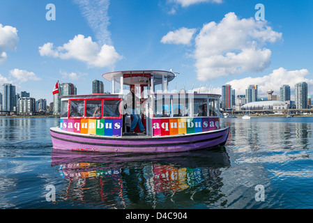 Aquabus ferry, False Creek, Vancouver, British Columbia, Canada Foto Stock