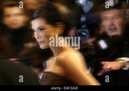 US-Attrice Teri Hatcher arriva sul tappeto rosso al 52nd Vienna Opera Ball a Vienna, Austria, 31 gennaio 2008. Foto: Arno Burgi Foto Stock