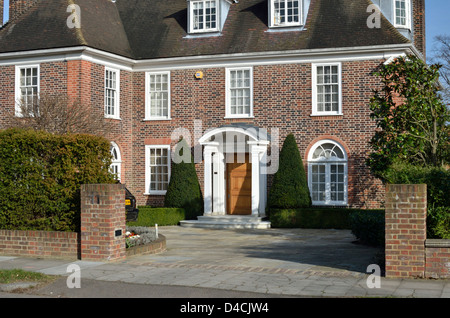 Mansion in Winnington Road, Hampstead sobborgo giardino N2, Londra, Regno Unito. Foto Stock