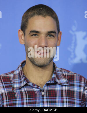 Direttore messicano Fernando Eimbcke pone per le foto in una foto chiamata sul suo film "Lake Tahoe" al 58° Festival Internazionale del Cinema di Berlino a Berlino, Germania, 09 febbraio 2008. Il film è in esecuzione in concorrenza per il Golden e Silver porta alla 58th Berlinale. Foto: Tim Brakemeier Foto Stock