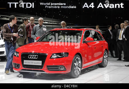 La nuova Audi A4 Avant foto della giornata della stampa per la 78International Motor Show di Ginevra, 04 marzo 2008. Alcuni 260 espositori provenienti da 30 nazioni vetrina su 77,550 metri quadrati gli ultimi sviluppi nella 78International Motor Show di Ginevra in esecuzione da 06 a 16 marzo. Foto: Marijan Murat Foto Stock