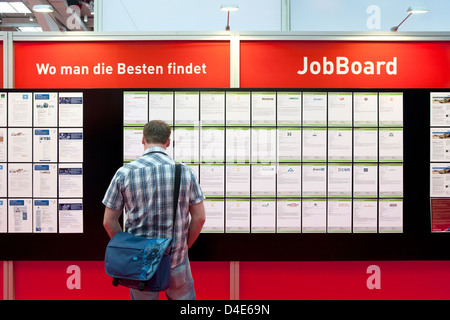 Hannover, Germania, sul mercato del lavoro alla fiera industriale di Hannover Foto Stock