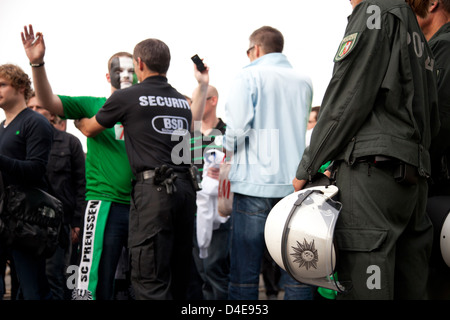 Muenster, Germania, l'intervento della polizia in stadio di calcio Foto Stock