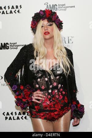 Las Vegas, Nevada, USA. Xii Marzo 2013. Kesha presso gli arrivi per puro Nightclub Festa Anniversario con Ke$ha (aka Kesha Rose Sebert), puro Nightclub al Caesars Palace a Las Vegas NV, Marzo 12, 2013. Foto di: James Atoa/Everett raccolta/Alamy Live News Foto Stock