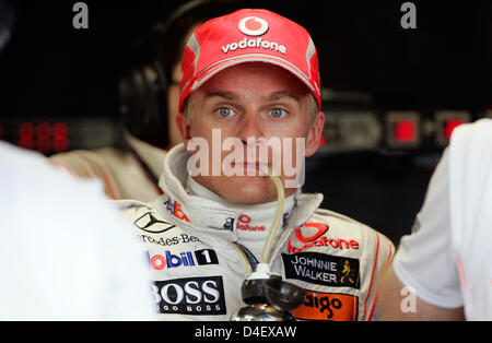 Il finlandese di Formula Uno pilota Heikki Kovalainen alla McLaren Mercedes bevande durante la terza sessione di prove libere a Monte Carlo, Monaco, 24 maggio 2008. Il Grand Prix di Formula 1 di Monaco 2008 si svolge nelle strade del Principato, 25 maggio. Foto: Frank può Foto Stock