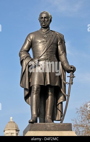 Londra, Inghilterra, Regno Unito. Statua (1861) di Sir Henry Havelock (1795-1857) in Trafalgar Square Foto Stock