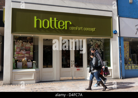 Più caldo di negozio di scarpe a Bromley, a sud di Londra. Foto Stock