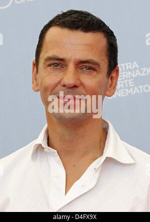 Direttore tedesco Christian Petzold pone per fotografi dopo una conferenza stampa per il film "Gerico" al sessantacinquesimo Venice International Film Festival di Venezia (Italia), 28 agosto 2008. Foto: Hubert Boesl Foto Stock