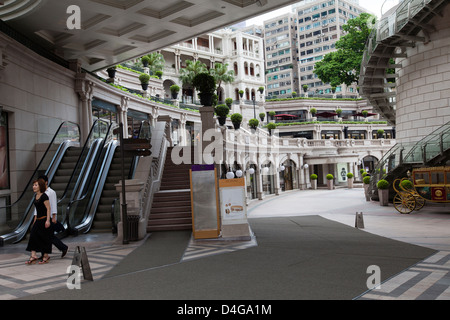 Ex Marine Questura composto & 1881 patrimonio Shopping Plaza Foto Stock