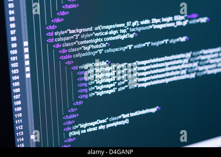 Il codice di un programma su un monitor Foto Stock