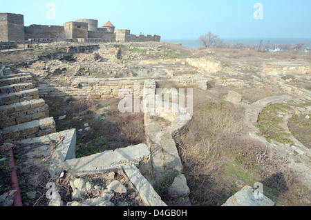 Resti di antichi Tyras, vicino alla medievale pareti genovese del Maurocastro, Belgorod-Dnestrovskiy, Ucraina, Europa orientale Foto Stock