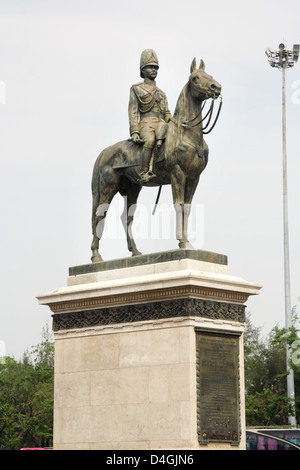 Re Rama V monumento equestre a Bangkok , Thailandia Foto Stock