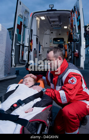 Meiningen, Germania, membri della RDC a Katastrophenuebung Foto Stock