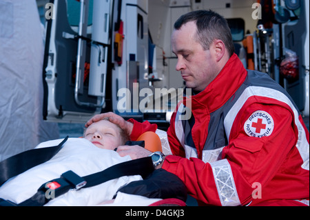 Meiningen, Germania, membri della RDC a Katastrophenuebung Foto Stock