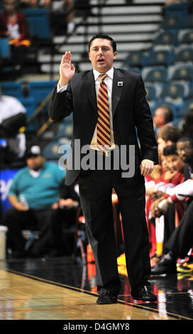 Marzo 13, 2013: assistente allenatore Bob Cantu di USC durante il NCAA pallacanestro tra la Utah Utes e l'USC Trojans al MGM Grand Garden Arena di Las Vegas, nanovolt Giovanni verde/CSM Foto Stock