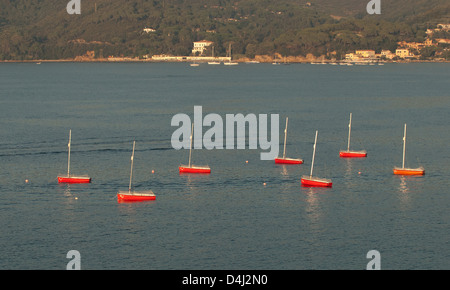 Portoferraio, Italia, barche a vela nel porto di Portoferraio Foto Stock