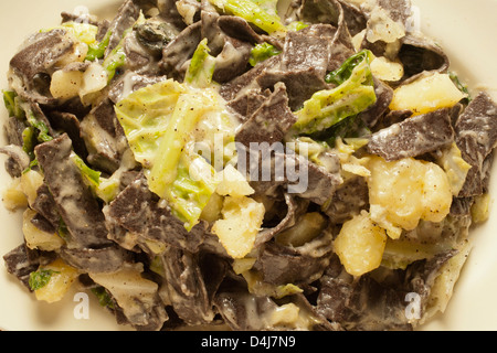 Pizzoccheri della Valtellina, piatto di pasta dalle Alpi Foto Stock