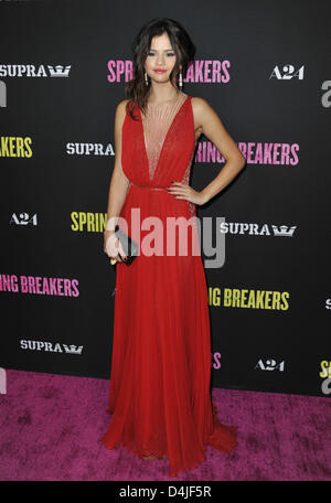 Los Angeles, Stati Uniti d'America. Il 14 marzo 2013. Selena Gomez frequentando il Los Angeles Premiere di ''Spring Breakers" tenutosi presso la Arclight Glossari Affini cupola in Hollywood, la California il 14 marzo 2013. 2013.(Immagine di credito: credito: D. lunga/Globe foto/ZUMAPRESS.com/Alamy Live News) Foto Stock