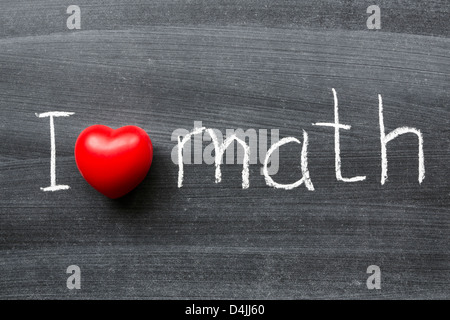 Io amo la matematica una frase scritta a mano sulla scuola di Blackboard Foto Stock