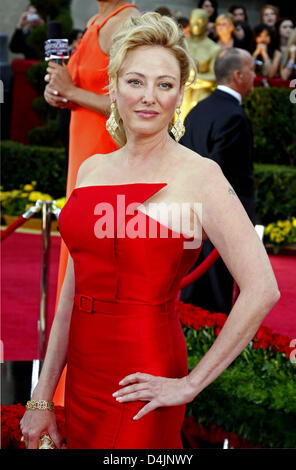 Noi attrice Virginia Madsen arriva sul tappeto rosso per la 81st Academy Awards il Kodak Theatre di Hollywood, in California, Stati Uniti d'America, 22 febbraio 2009. L'Academy Awards, popolarmente noto come Oscar, onore eccellenza nel cinema. Foto: Hubert Boesl Foto Stock