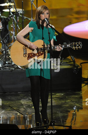 La cantante scozzese Amy MacDonald esegue sul palco durante il ?Echo Music Award 2009? In ?O2-mondo? A Berlino, Germania, 21 febbraio 2009. Echos sono stati aggiudicati in 27 categorie. Foto: Jens Kalaene Foto Stock