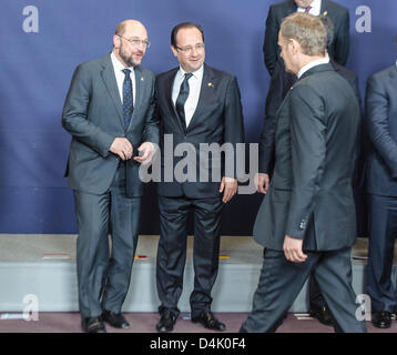 Bruxelles, Belgio. Il 14 marzo 2013. Martin Schulz , il presidente del Parlamento europeo , il Presidente francese Francois Hollande e il Primo ministro polacco Donald Tusk posano per una foto di famiglia durante la riunione del Consiglio europeo in occasione del Consiglio Europeo con sede a Bruxelles il Consiglio discuterà la situazione economica e le prospettive, come pure gli affari esteri, comprese le relazioni dell'UE con la Russia e i conflitti in Siria e Mali da Wiktor Dabkowski Credito: dpa picture alliance / Alamy Live News Foto Stock