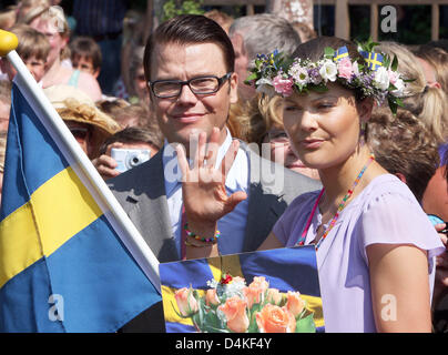 La Principessa Victoria di Svezia e il suo fidanzato Daniel Westling celebrare la sua trentaduesima compleanno a Solliden castello vicino Borgholm, sull'isola di Oeland, Svezia, 14 luglio 2009. Foto: Albert Nieboer (PAESI BASSI) Foto Stock