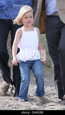 La Principessa olandese Alexia raffigurato durante l'estate photosession della famiglia reale sulla spiaggia nella loro città natale Wassenaar, Paesi Bassi, 20 luglio 2009. Foto: Albert Nieboer (PAESI BASSI) Foto Stock