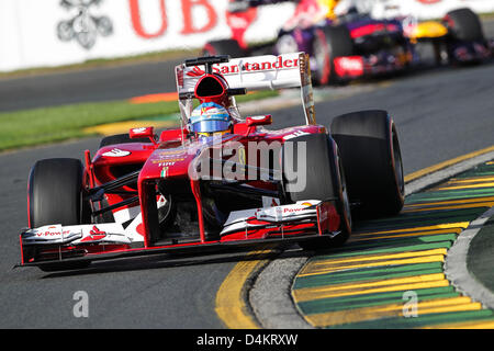 Melbourne, Australia. Il 15 marzo 2013. Fernando Alonso (ESP), la Scuderia Ferrari - Formula1 nel Campionato del Mondo 2013 - Round 01 a Melbourne Albert Park di Melbourne, Australia, venerdì 15 marzo 2013. Credito: dpa picture alliance / Alamy Live News Foto Stock