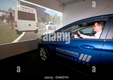 Duisburg, Germania, simulatore di veicoli per lo sviluppo di auto elettriche Foto Stock