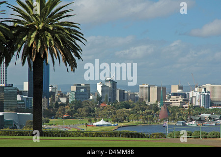 Parte di Perth da Mount Eliza, King's Park, Perth. Foto Stock