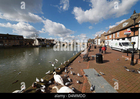 Il Quay e Bridge St Ives Cambridgeshire Inghilterra Foto Stock