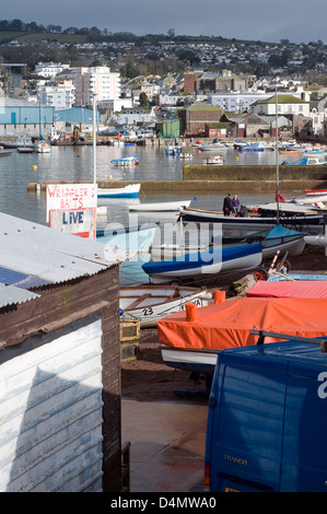 Torna beach, teignmouth, costa, città, località, tenera, sabbia, quay, dinghy, porta, yacht, ormeggio, spiaggia, Inghilterra, mare, acqua, barca a vela Foto Stock