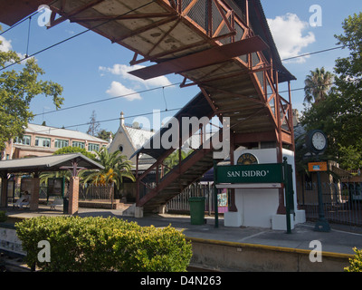 "Tren de la Costa " Stazione ferroviaria alla classe superiore quartiere di San Isidro. Buenos Aires, Argentina Foto Stock