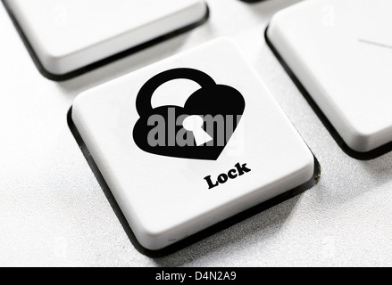 Messa a fuoco selettiva sul pulsante lock Foto Stock