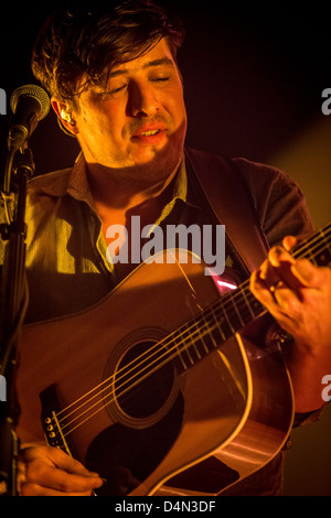 Marzo 14, 2013 - English folk rock band Mumford & Sons esegue live all'Alcatraz, Milano, Italia Foto Stock