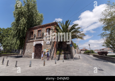 Gasteizko Gaztetxea nella parte vecchia di Vitoria-Gasteiz nel Paese Basco in Spagna Foto Stock