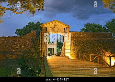 Vecchia porta della città di Colonia del Sacramento (Patrimonio Mondiale dell'UNESCO), Uruguay Foto Stock