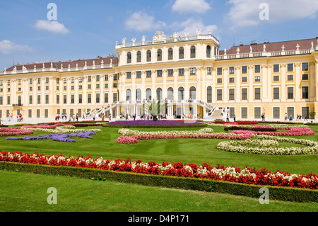 Palazzo di Schonbrunn e giardini, Vienna, Austria Foto Stock