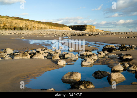 Col Huw Bay, Llantwit Major, Glamorgan Heritage Costa, Vale of Glamorgan, South Wales, Regno Unito. Foto Stock