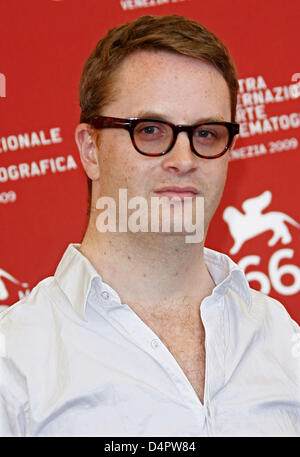 Regista danese Nicolas Winding Refn pone dopo la conferenza stampa sul film ?Valhalla Rising? Durante la 66Venice International Film Festival presso il Palazzo del Casinò di Venezia, Italia, 04 settembre 2009. Il film è presentato fuori concorso al festival che corre fino al 12 settembre 2009 Foto: Hubert Boesl Foto Stock