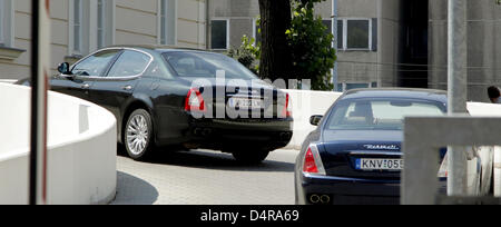 Ferrari e l'amministratore delegato della FIAT Luca di Montezemolo visite Honved ospedale di Budapest, Ungheria, 27 luglio 2009. Scuderia Ferrari?s brasiliano pilota di Formula Uno Felipe Massa è ricoverato qui dopo il suo grave incidente durante la sessione di qualifiche sul circuito di Hungaroring. Foto: FELIX HEYDER Foto Stock