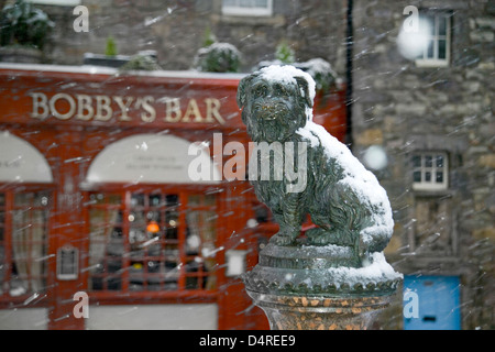 La grayfriar bobby nella neve Foto Stock