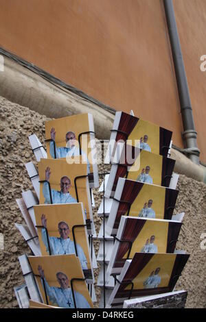 Città del Vaticano. Il 17 marzo 2013. Il primo Angelus domenica la benedizione del Papa Francesco in piazza San Pietro e la Città del Vaticano, Roma Foto Stock