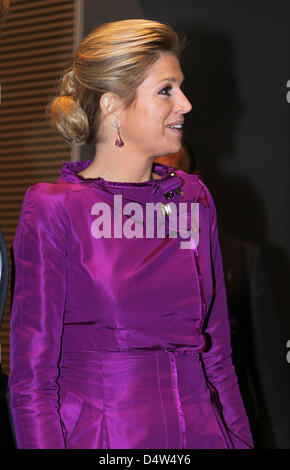 Crown Princess Maxima assiste l annuale Il Principe Claus cerimonia di premiazione 2009 ad Amsterdam in Olanda, 16 dicembre 2009. Foto: Albert van der Werf (PAESI BASSI) Foto Stock